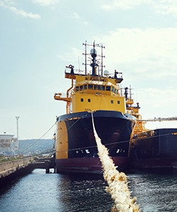 Skepp-vid-kajen_250x300.jpg